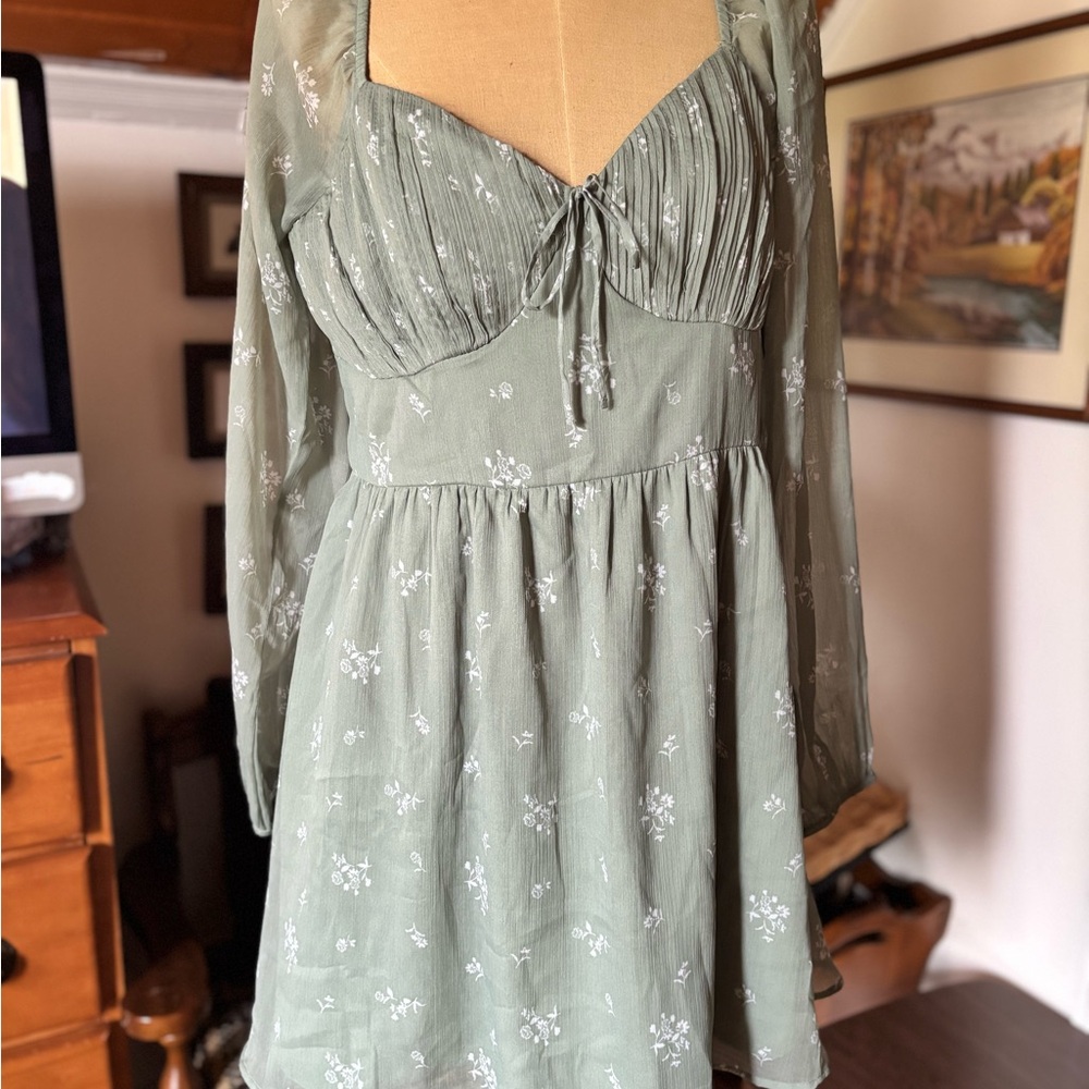 Hollister Floral Green Long Sleeve Dress
